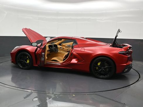 Used 2022 Chevrolet Corvette Stingray Premium Conv w/ Z51 Performance Package RWD image 36