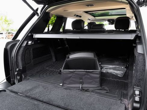 New 2026 Land Rover Range Rover Long Wheelbase SE AWD/4WD image 63