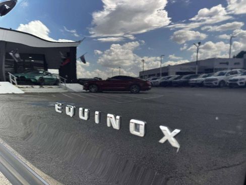 Used 2020 Chevrolet Equinox LS w/ LS Convenience Package image 11