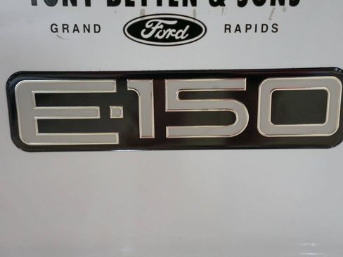Used 1999 Ford E-150 and Econoline 150 RWD image 22