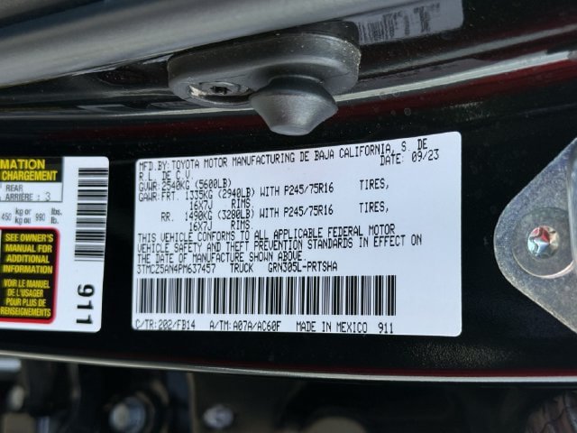 Used 2023 Toyota Tacoma SR AWD/4WD image 32