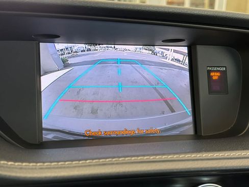Used 2013 Lexus ES 300h w/ Luxury Pkg FWD image 21