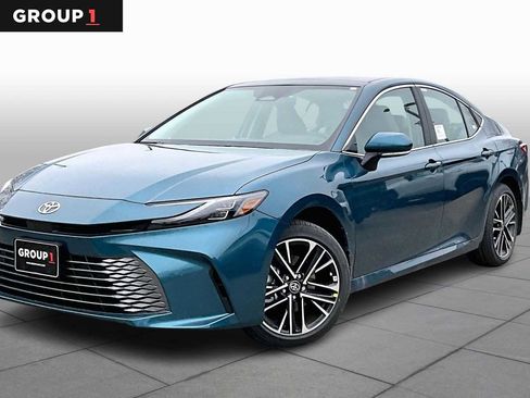 New 2026 Toyota Camry XLE image 1