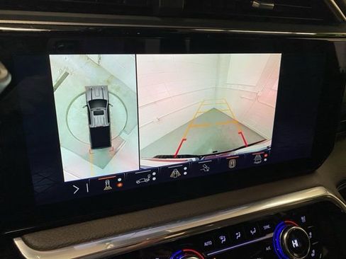 Used 2025 GMC Sierra 3500 Denali w/ Denali Reserve Package image 11