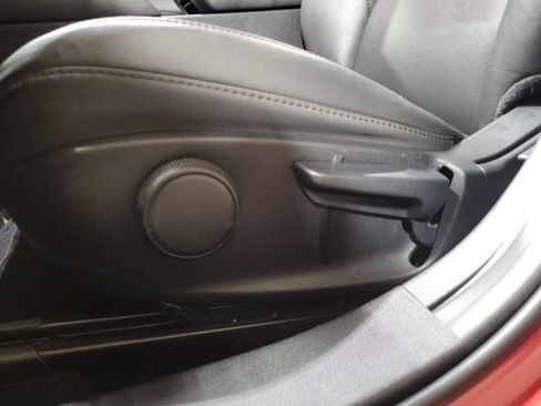 Used 2024 MAZDA MAZDA3 s FWD image 18