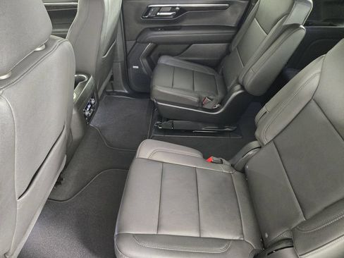 New 2026 Chevrolet Suburban LT w/ Comfort Package RWD image 33