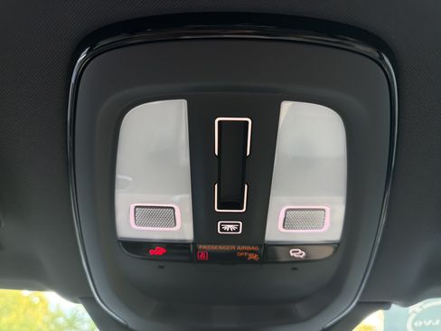 Certified 2026 Volvo XC90 B6 Plus AWD/4WD image 31