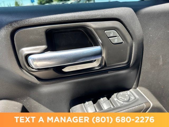 Used 2022 Chevrolet Silverado 1500 Custom w/ Safety Confidence Package AWD/4WD image 18