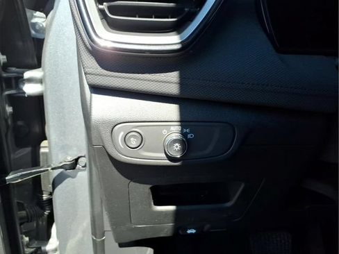 Used 2024 Chevrolet TrailBlazer LT FWD image 20