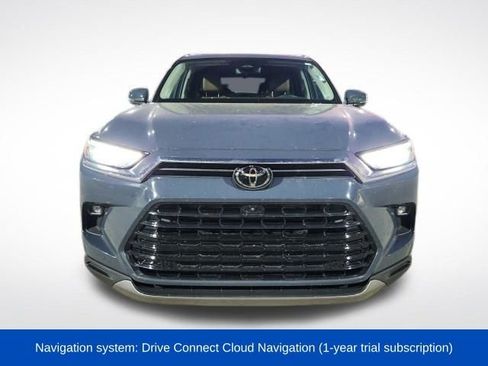 Used 2025 Toyota Grand Highlander AWD image 3