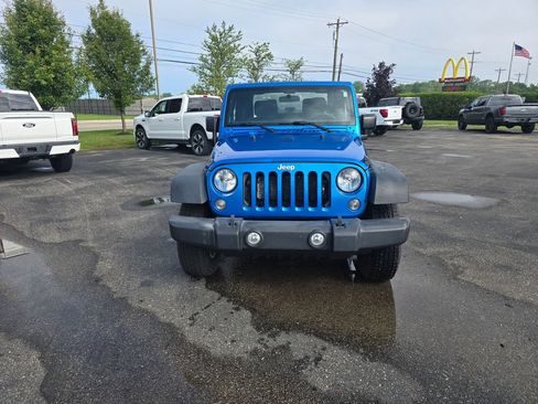 Used 2016 Jeep Wrangler Sport AWD/4WD image 5