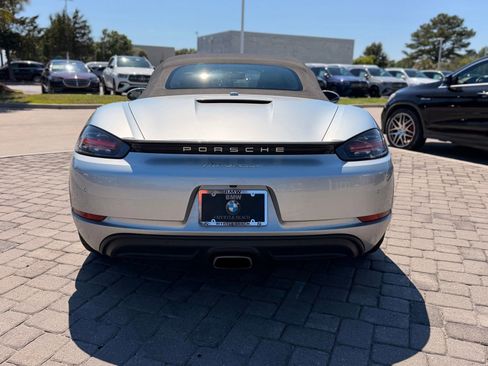 Used 2021 Porsche 718 Boxster RWD image 7