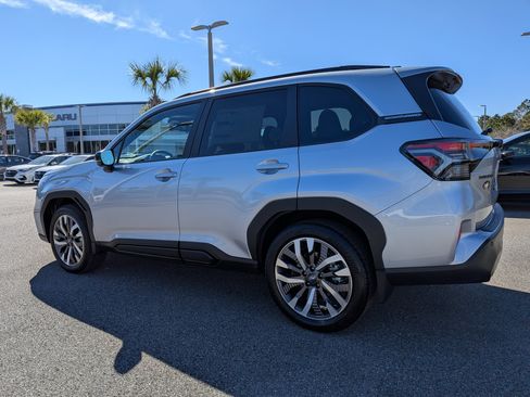Used 2026 Subaru Forester Touring AWD/4WD image 6