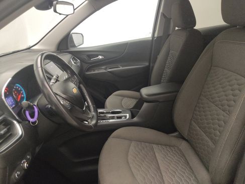 Used 2020 Chevrolet Equinox LT w/ Driver Convenience Package FWD image 17
