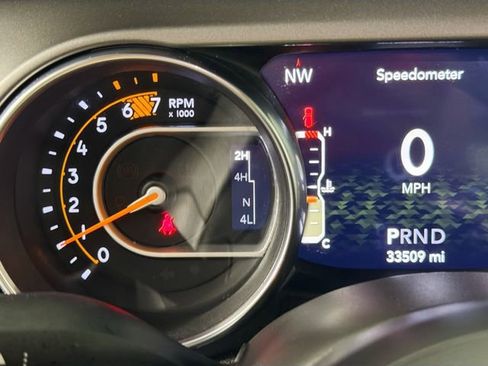 Used 2021 Jeep Wrangler Sport AWD/4WD image 13