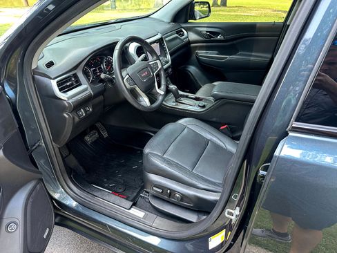 Used 2019 GMC Acadia SLT w/ Black Edition image 12