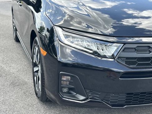 Used 2025 Honda Odyssey EX-L image 13