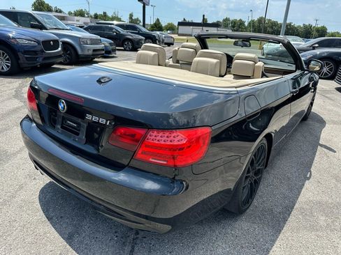 Used 2011 BMW 328i Convertible image 32