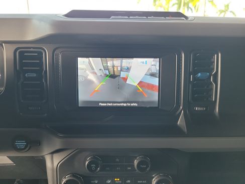 Used 2021 Ford Bronco Black Diamond AWD/4WD image 27