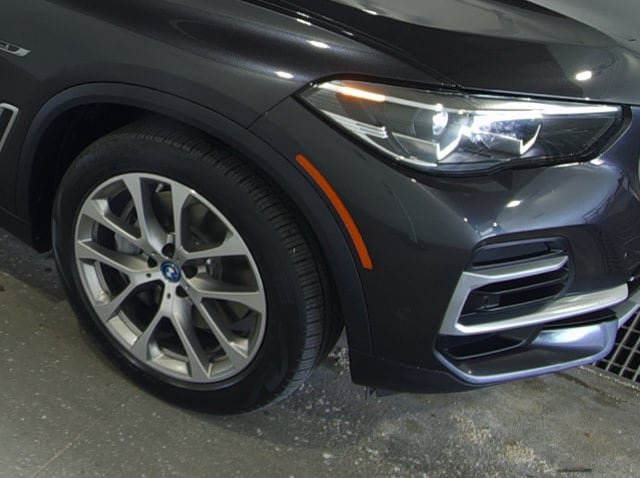 Used 2022 BMW X5 xDrive45e w/ Luxury Seating Package AWD/4WD image 12