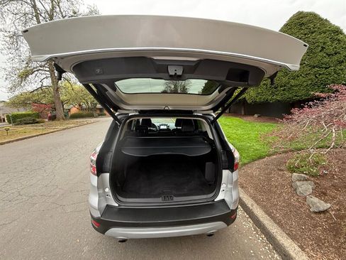 Used 2017 Ford Escape Titanium image 7