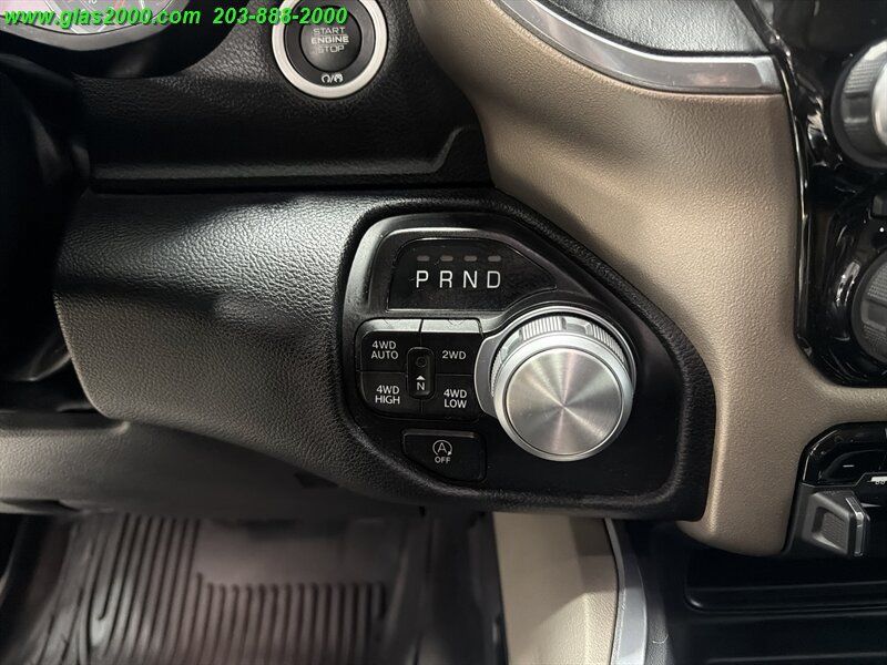 Used 2022 RAM 1500 Laramie AWD/4WD image 33
