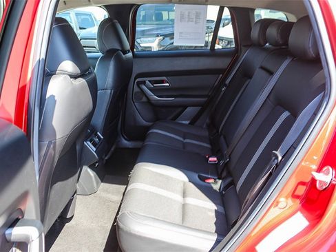 Certified 2024 MAZDA CX-50 AWD 2.5 S w/ Preferred Package image 17