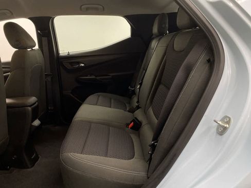 Used 2023 Chevrolet Bolt EUV LT image 17