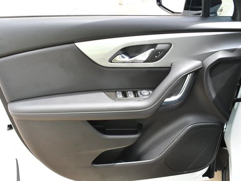 Used 2023 Chevrolet Blazer LT image 10