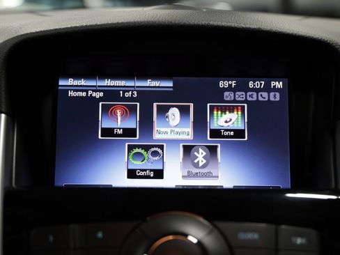 Used 2014 Chevrolet Cruze LT w/ Technology Package FWD image 36