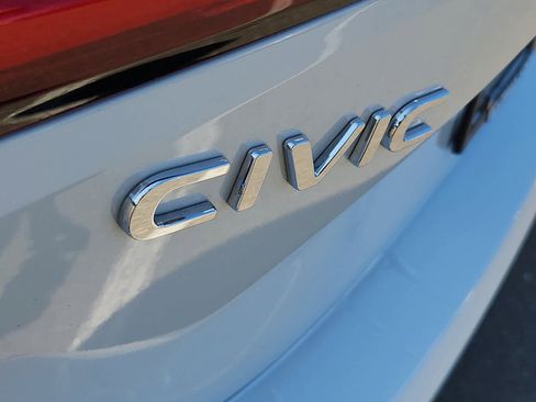 Certified 2025 Honda Civic Sport image 31