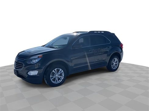 Used 2017 Chevrolet Equinox LT w/ Convenience Package image 4