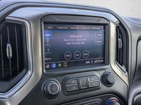 Used 2021 Chevrolet Silverado 1500 LT Trail Boss w/ Bed Protection Package image 13