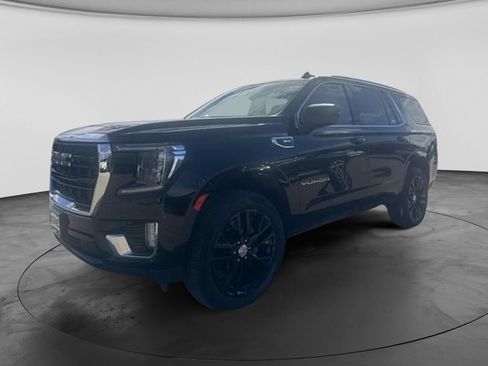 Used 2024 GMC Yukon SLE AWD/4WD image 4