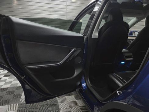 Used 2025 Tesla Model Y Long Range AWD/4WD image 34