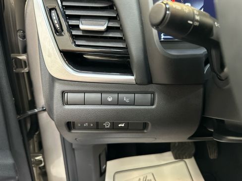 Certified 2025 Nissan Rogue SL w/ SL Premium Package AWD/4WD image 23