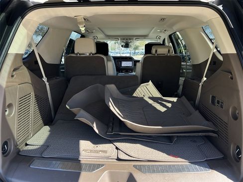 Used 2021 GMC Yukon Denali w/ Denali Ultimate Package image 33