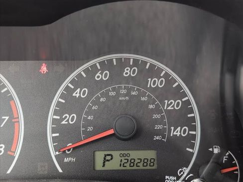 Used 2013 Toyota Corolla LE FWD image 10