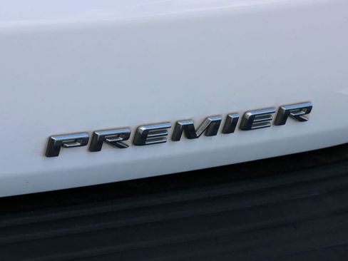 Used 2023 Chevrolet Tahoe Premier RWD image 8