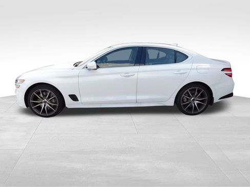 Used 2026 Genesis G70 2.5T image 5