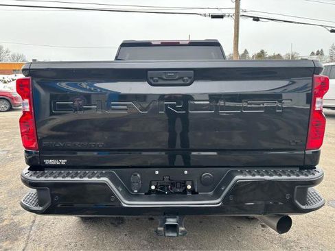 Used 2022 Chevrolet Silverado 2500 LT w/ Midnight Edition image 7