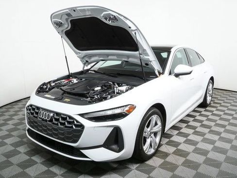 Used 2025 Audi A5 2.0T Premium Plus w/ Premium Plus image 32