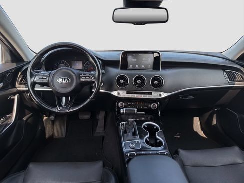 Used 2019 Kia Stinger RWD image 14