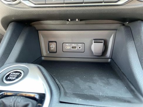 New 2025 Nissan Sentra SV image 15