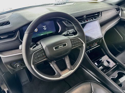 Used 2024 Jeep Grand Cherokee Limited 4xe image 13