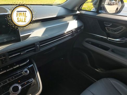 Certified 2022 Lincoln Corsair Reserve w/ Elements Package image 31