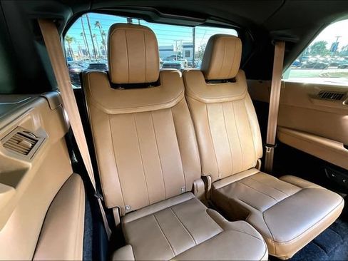 Certified 2023 Land Rover Range Rover Long Wheelbase Autobiography AWD/4WD image 28