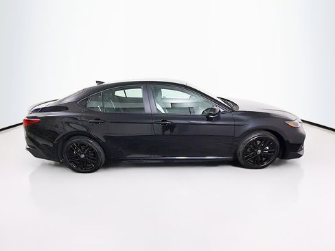 Used 2026 Toyota Camry SE FWD image 10