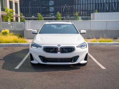 Used 2023 BMW 230i Coupe w/ Convenience Package RWD image 6