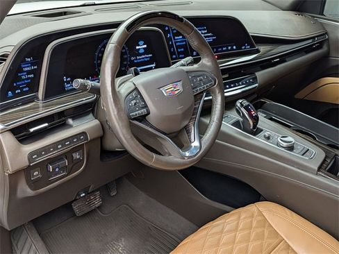 Certified 2022 Cadillac Escalade Premium Luxury w/ Performance Package image 9